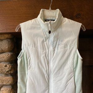 Women's Arc'teryx Atom LT Vest - Small